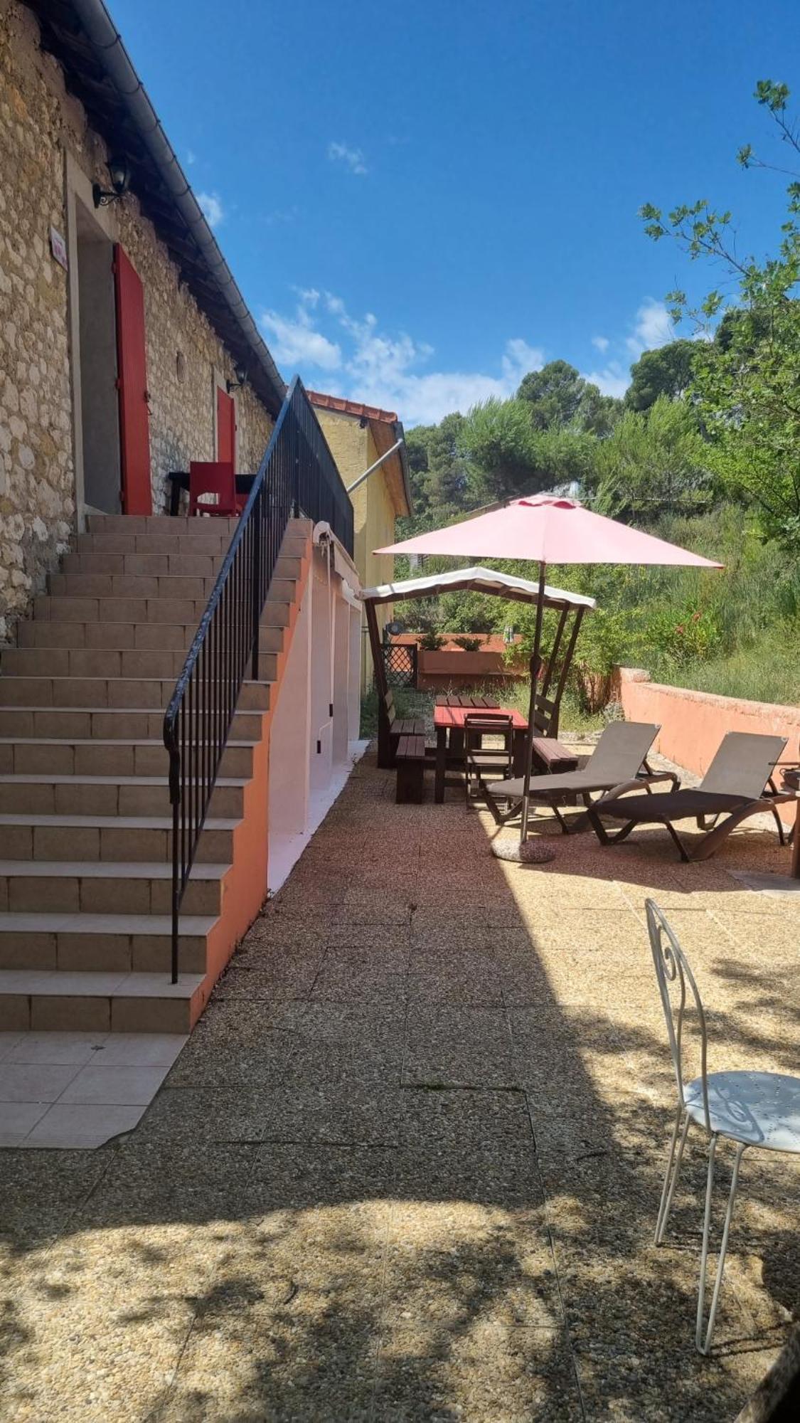 L'Oustaou Du Luberon Et Spa Villelaure Esterno foto