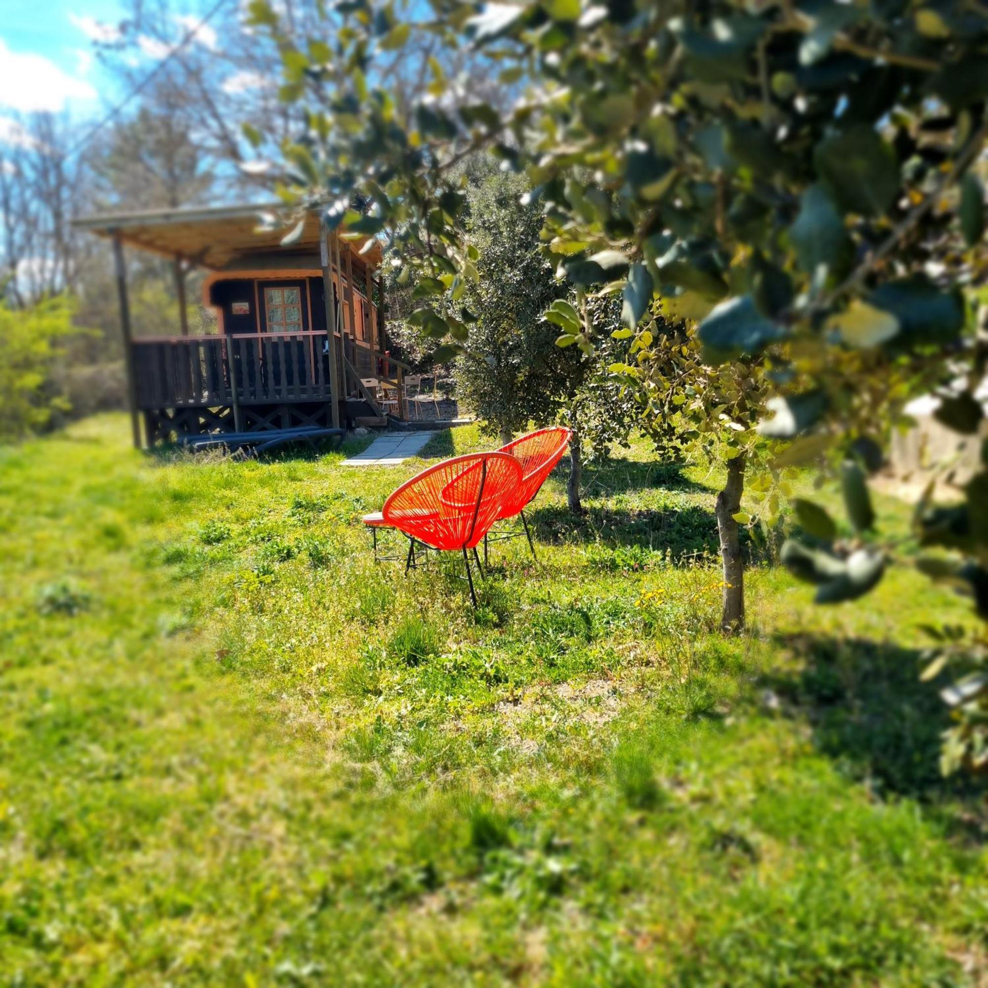 L'Oustaou Du Luberon Et Spa Villelaure Esterno foto