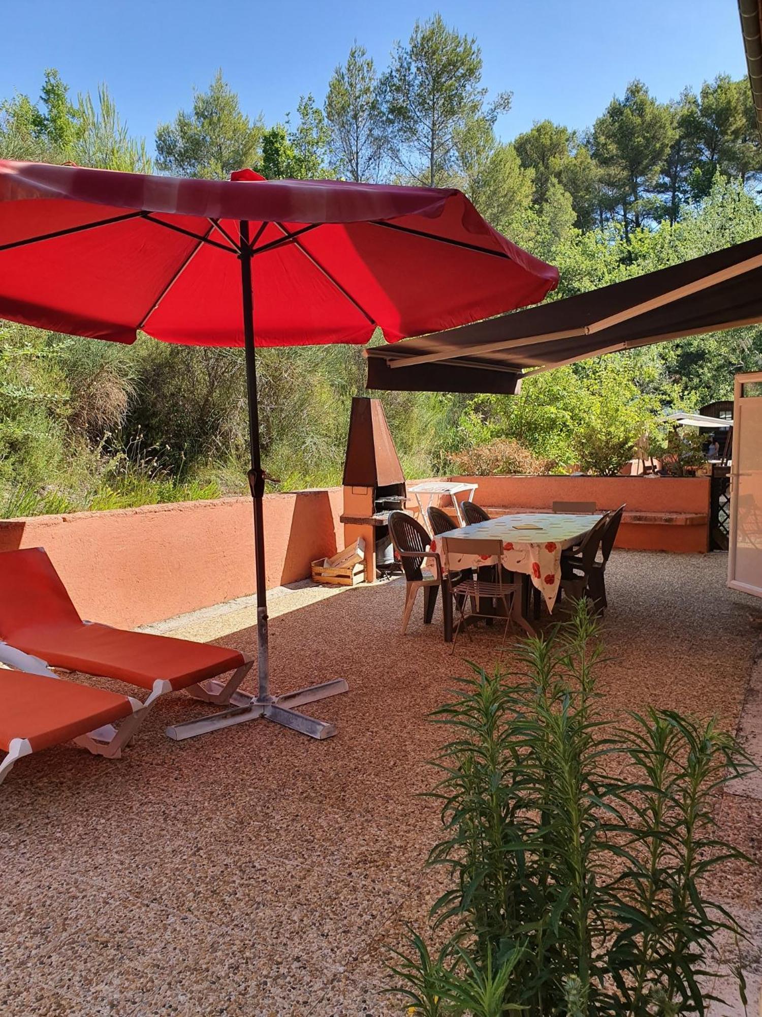 L'Oustaou Du Luberon Et Spa Villelaure Esterno foto