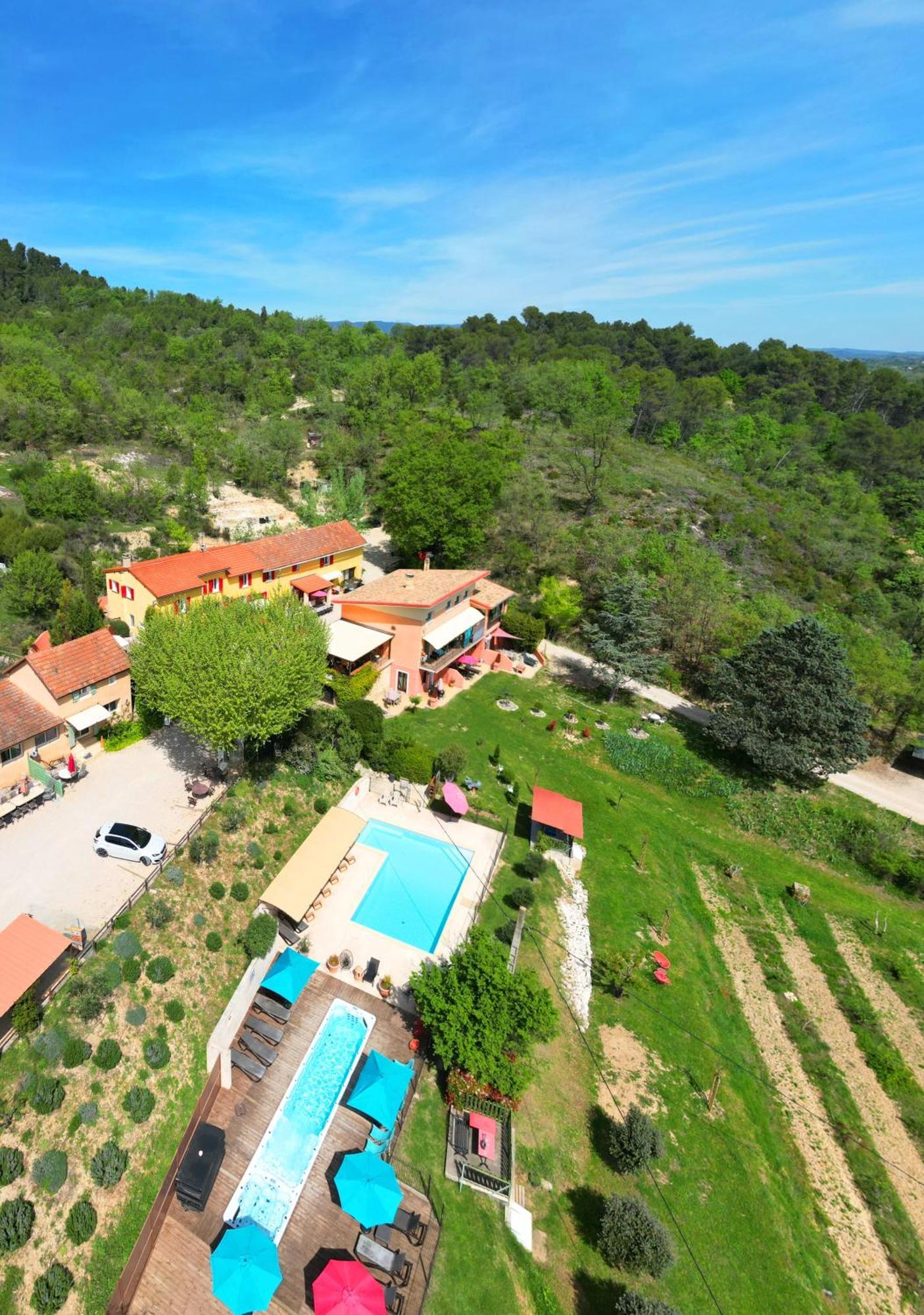 L'Oustaou Du Luberon Et Spa Villelaure Esterno foto