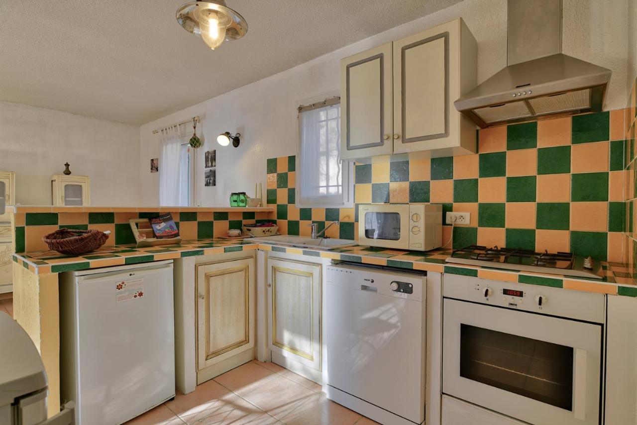 L'Oustaou Du Luberon Et Spa Villelaure Esterno foto