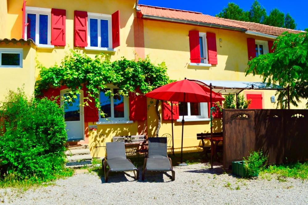 L'Oustaou Du Luberon Et Spa Villelaure Esterno foto