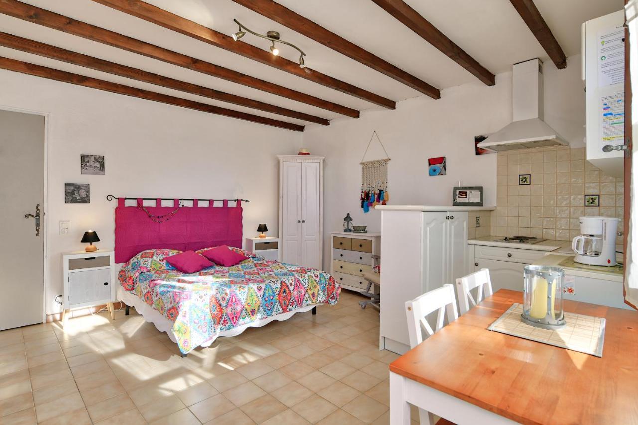 L'Oustaou Du Luberon Et Spa Villelaure Esterno foto